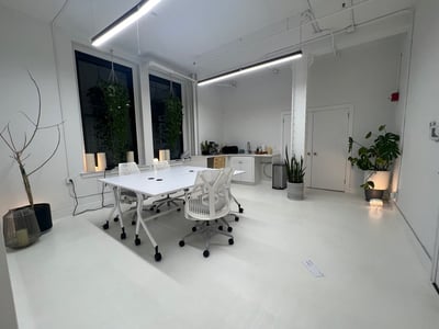 Thumbnail image of property at 80 Fifth Avenue