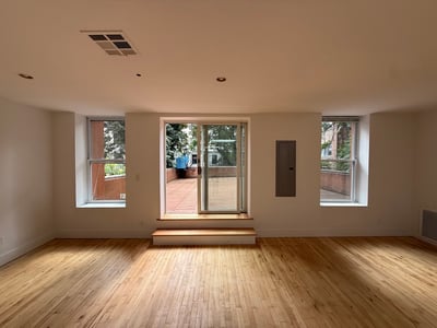 Thumbnail image of property at 316 East 53rd Street