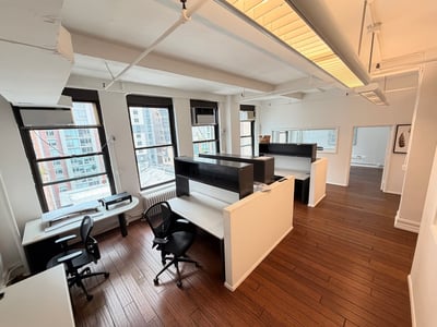 Thumbnail image of property at 121-127 West 27th Street