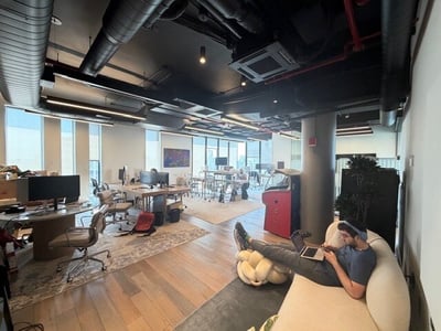 Thumbnail image of property at 809 Broadway