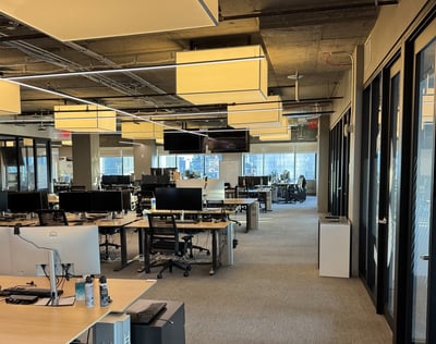 Thumbnail image of property at 101 Avenue of the Americas