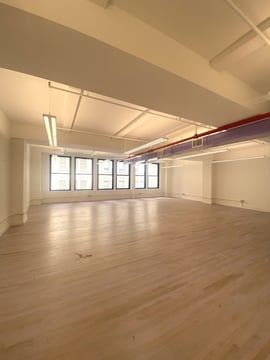 Thumbnail image of property at 6 East 39th Street