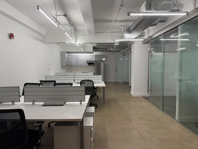 Thumbnail image of property at 295 Madison Avenue