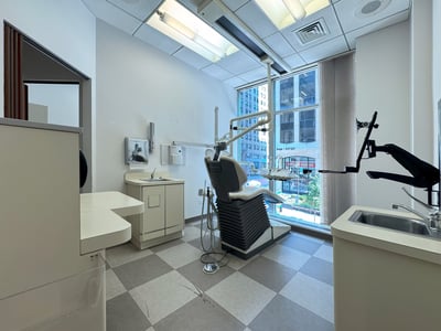 Thumbnail image of property at 425 Madison Avenue