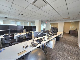Thumbnail image of property at 122 East 42nd Street