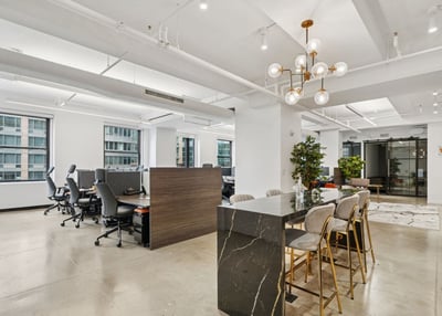 Thumbnail image of property at 155 East 44th Street