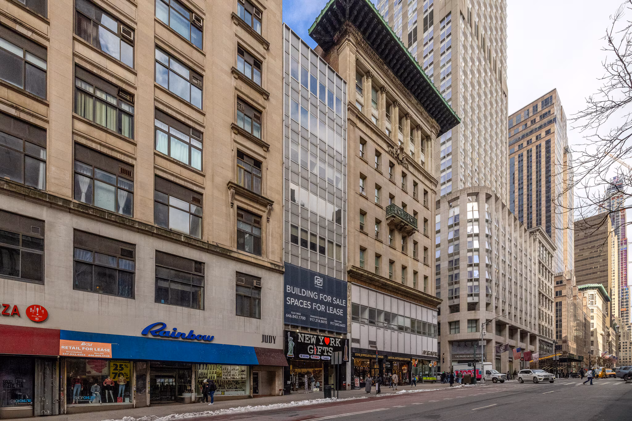 Thumbnail image of property at 384 Fifth Avenue