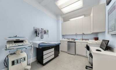 Thumbnail image of property at 885 Park Avenue