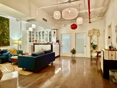 Thumbnail image of property at 244 Fifth Avenue