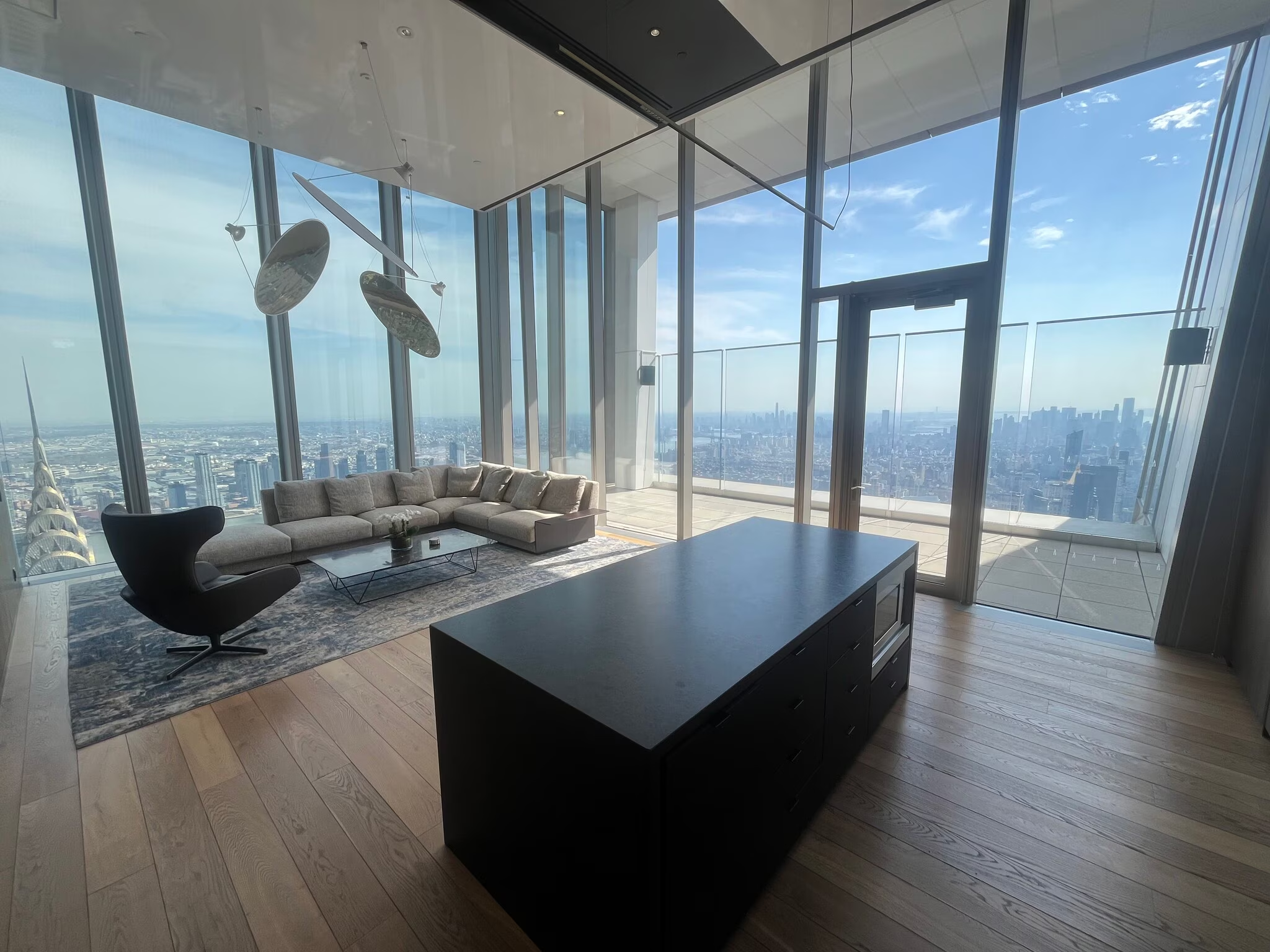 1 Vanderbilt Avenue | 9,871 RSF (Sublease) | Noah & Co